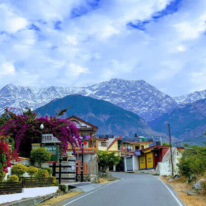 book hostels in delhi